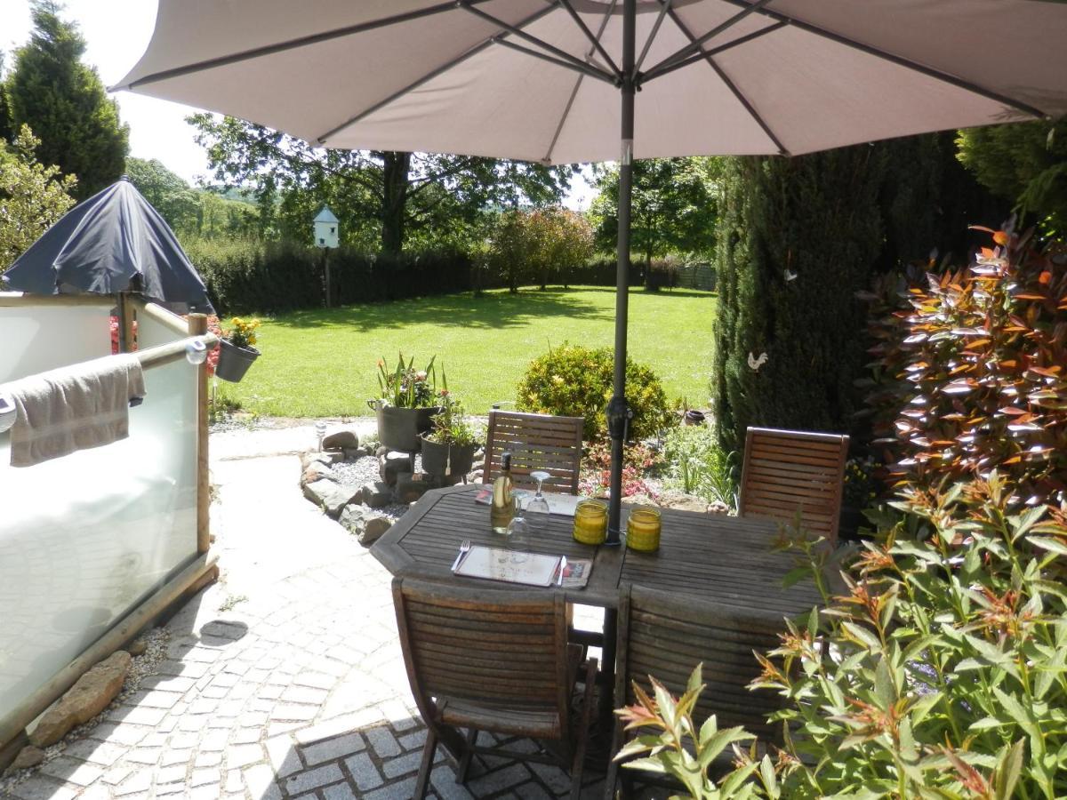 La Petite Cretouffiere - Naturiste Accommodation - Adult Only Colombiers-du-Plessis Exterior photo